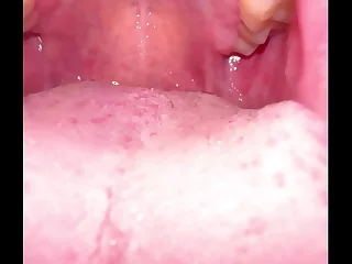 Pov&colon; Dommylips sucks your cock